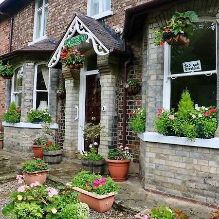 Greenside Guesthouse York Eksteriør billede