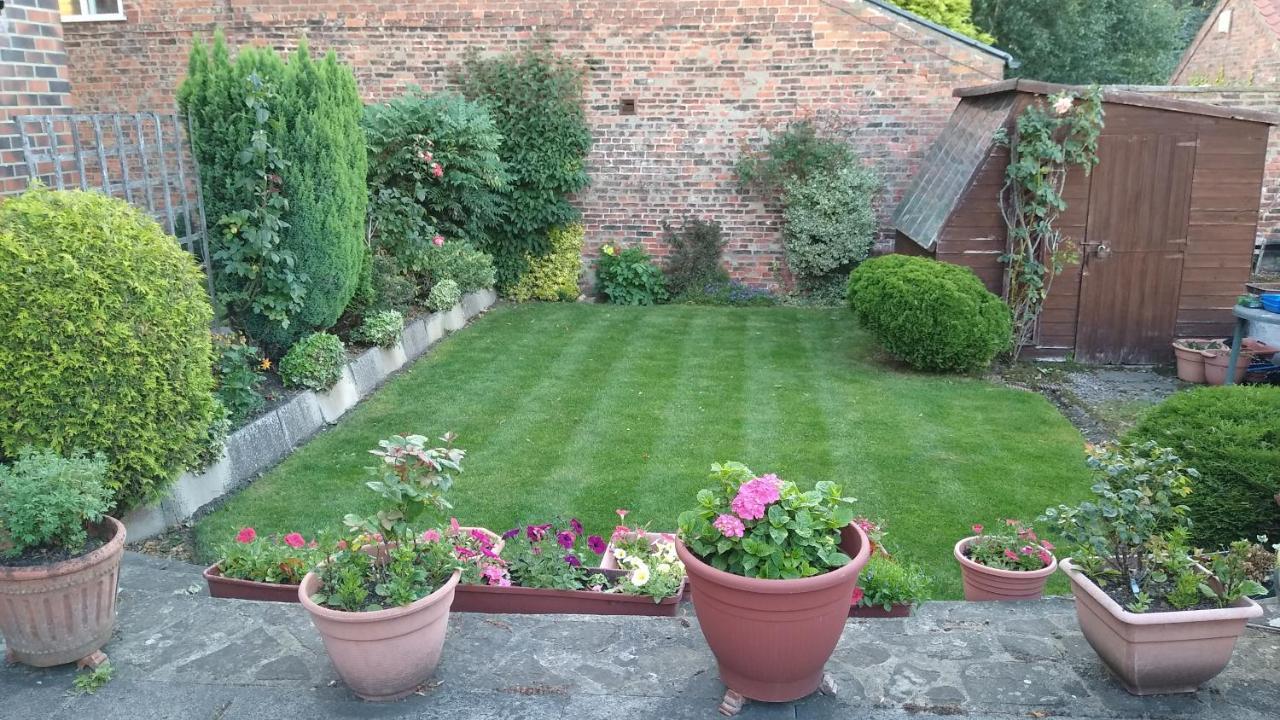 Greenside Guesthouse York Eksteriør billede
