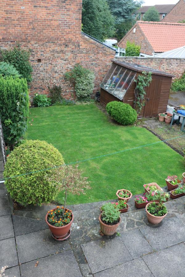 Greenside Guesthouse York Eksteriør billede